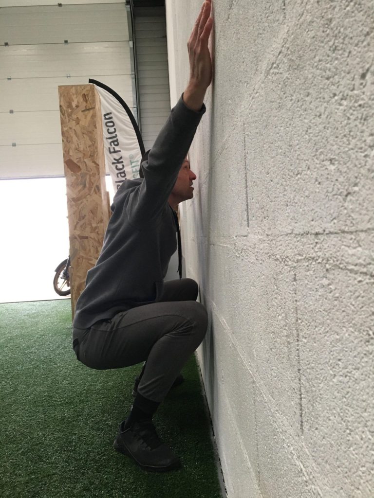 wall squat